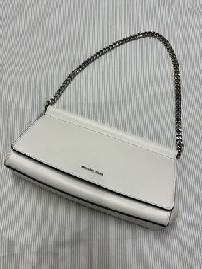 Michael Kors White Leather Shoulder Bag with Silver Chain Strap